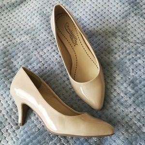 6 1/2 nude heels